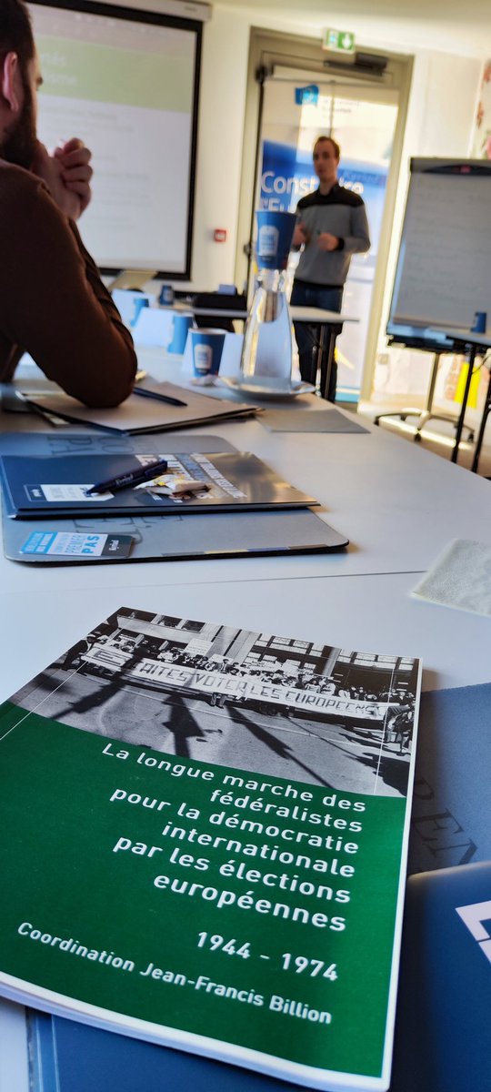 Aujourd'hui nous sommes invités à Troyes pour faire une double formation fédéralisme européen et réseaux sociaux pour le <a href="/mouveurop10/">Mouvement Européen Aube</a>.

Toujours un plaisir de discuter et faire découvrir notre association en France !
👉 N'hésitez pas à nous rejoindre : uef.fr