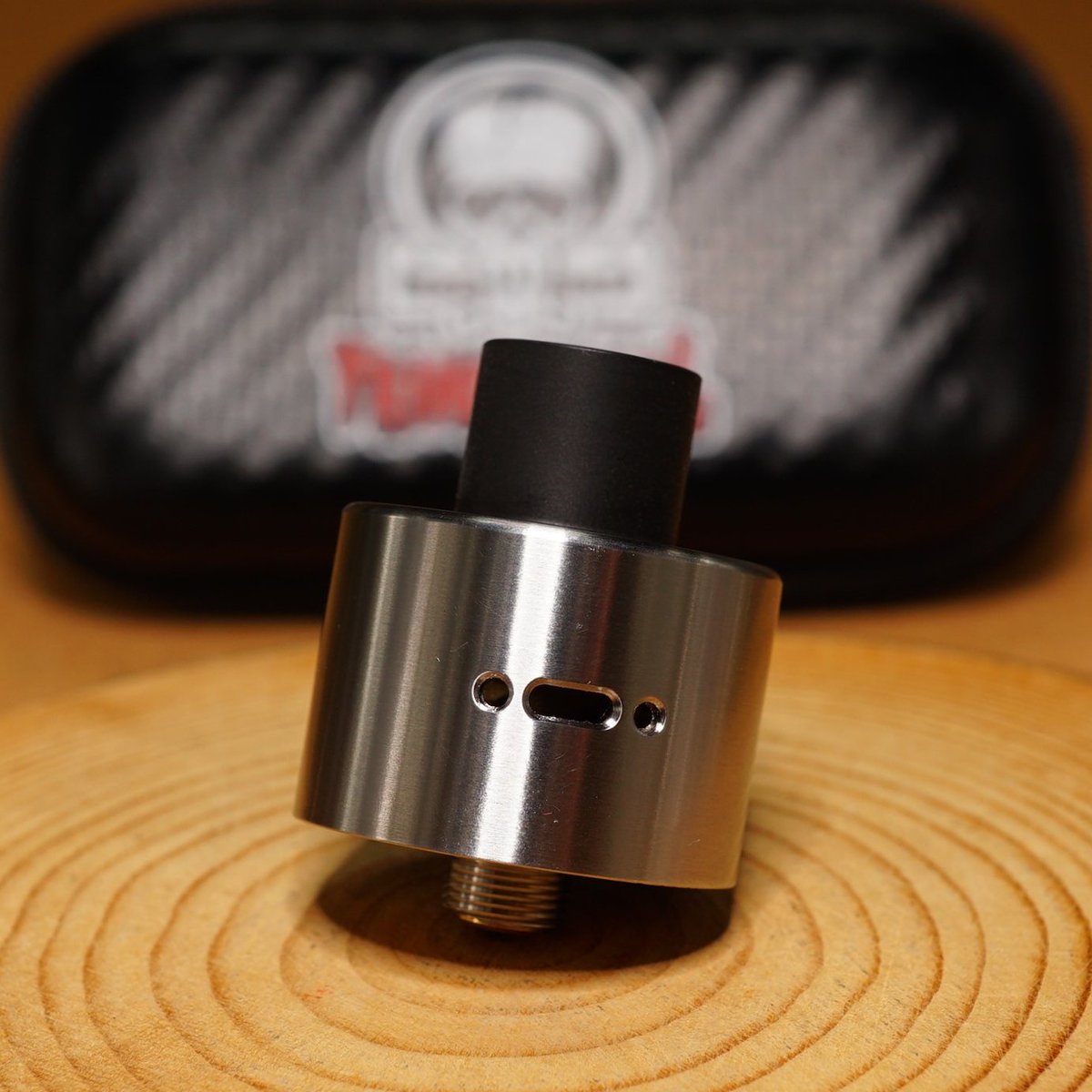 VAlphaline's tweet photo. FrankenSkull｜HiVo NeBo RDA - BF 入荷。国内外で入手困難の激レアアイテム。コンデションは使用感もほとんど気にならない新品同様の極上程度となりますので、是非この機会をお見逃しなく！DM大歓迎 #FrankenSkull #HiVoNeBo #RDA #BF #22mm #HighEnd #Vape #vape好きな人と繋がりたい #vape放出 https://t.co/pYK0LtbHFX