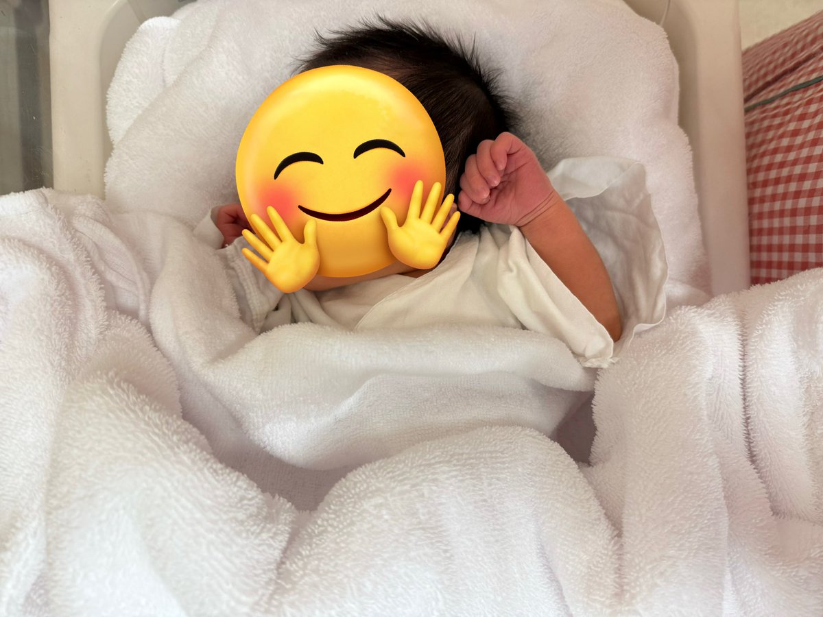 aru_raimu's tweet photo. 1週間ほど前に無事産まれました🍼
旦那似の可愛い女の子です👧 https://t.co/f8Rf2elEy5