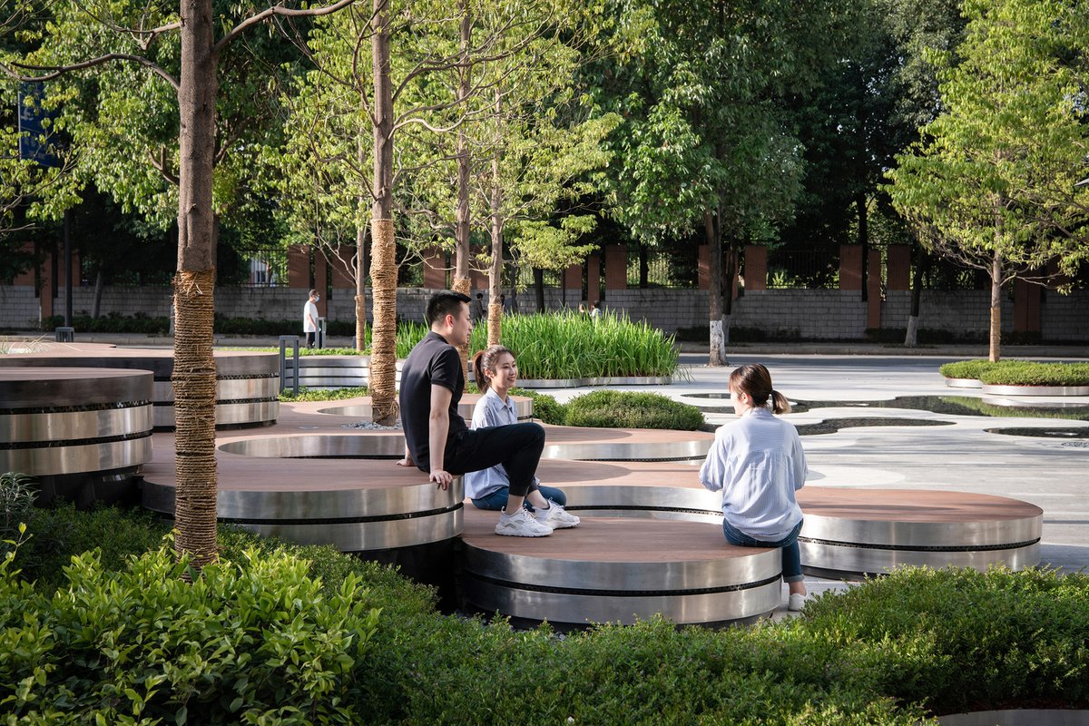 🌿 Transforming Urban Spaces with dasso Bamboo
Hyperlane Linear Sky Park, blending youth culture, lifestyle, and nature.
To bring this vision to life, dassoCTECH  was selected for the park, blending sustainability with aesthetic appeal.