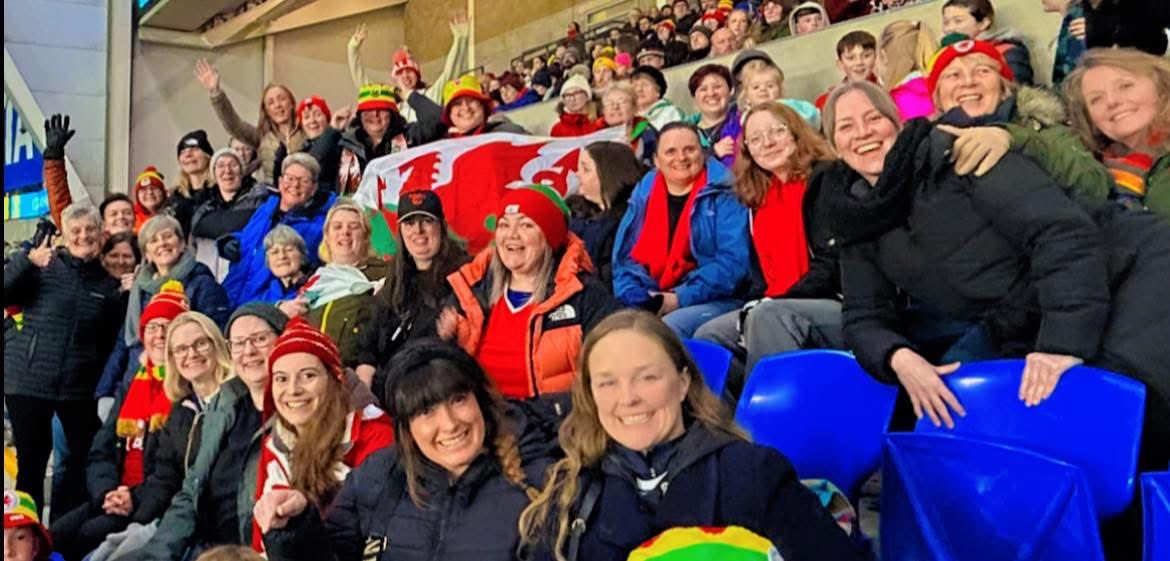 Record breaking crowd at the Wales v Ireland game tonight at the Cardiff City Stadium. 
Just short of 17 thousand fans 👏
The women from the Welsh walking football clubs had a great evening at the match.
Wales 1-1 Republic of Ireland. ⚽️ <a href="/FAWales/">FA WALES</a>