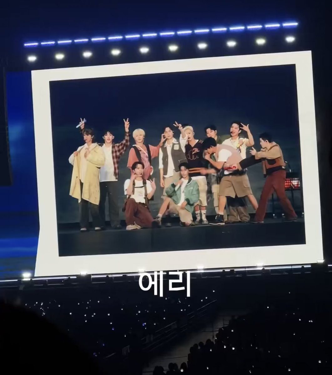 lovrehani's tweet photo. “where's home?”

home is where seventeen is.. ❤️‍🩹🏡 https://t.co/BseH3bEvxS