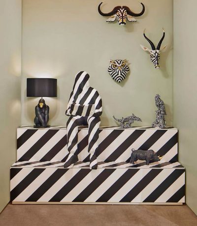 Vía <a href="/tendencias_mag/">tendencias</a>, #Lladró muerde en la Gran Manzana. 
tendenciasdiseño.com/abierto-al-pub…