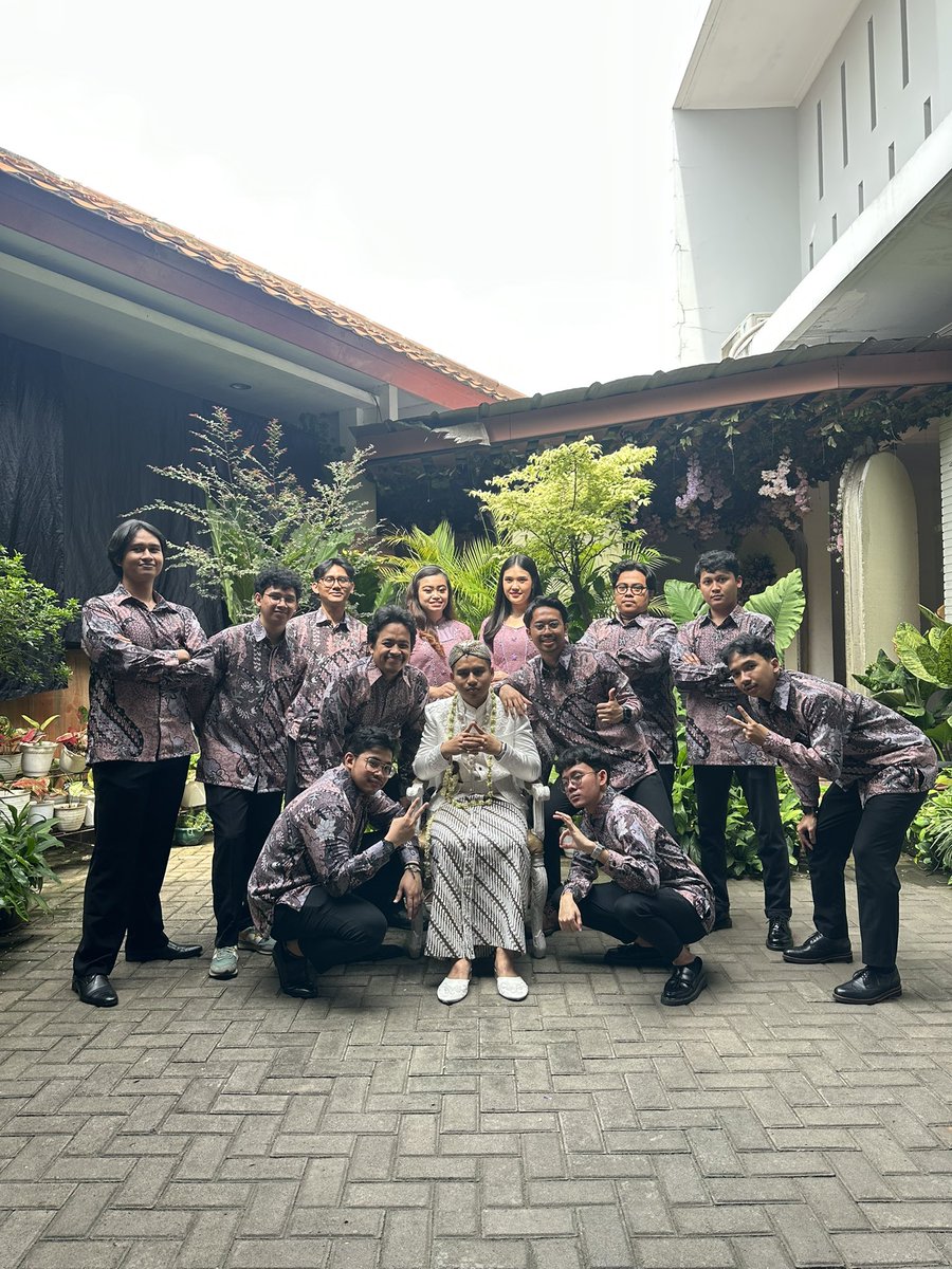 RiderMamen's tweet photo. MARI KITA UCAPKAN:

SELAMAT DAN SUKSES!!! 🔥🔥🔥

Semoga sakinah, ma wahdah, wa rahmah, aamiinn!!!! https://t.co/b9uYa5jqCv