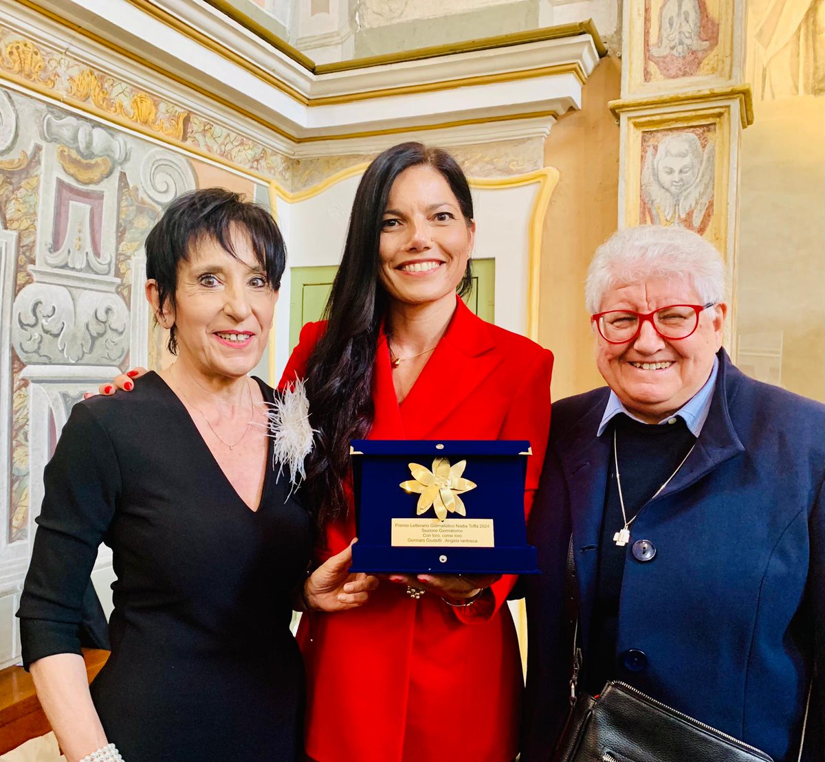 AngelaIantosca's tweet photo. Premio Giornalistico Letterario - Sezione Giornalismo Nadia Toffa a Con Loro Come Loro (Paoline)

Questa mattina la premiazione a Palermo! 

Grazie alle Paoline 
Grazie a Gennaro Giudetti 
Grazie a Suor Fernanda 
Grazie al premio e agli amici presenti https://t.co/E7TTHsjHp0