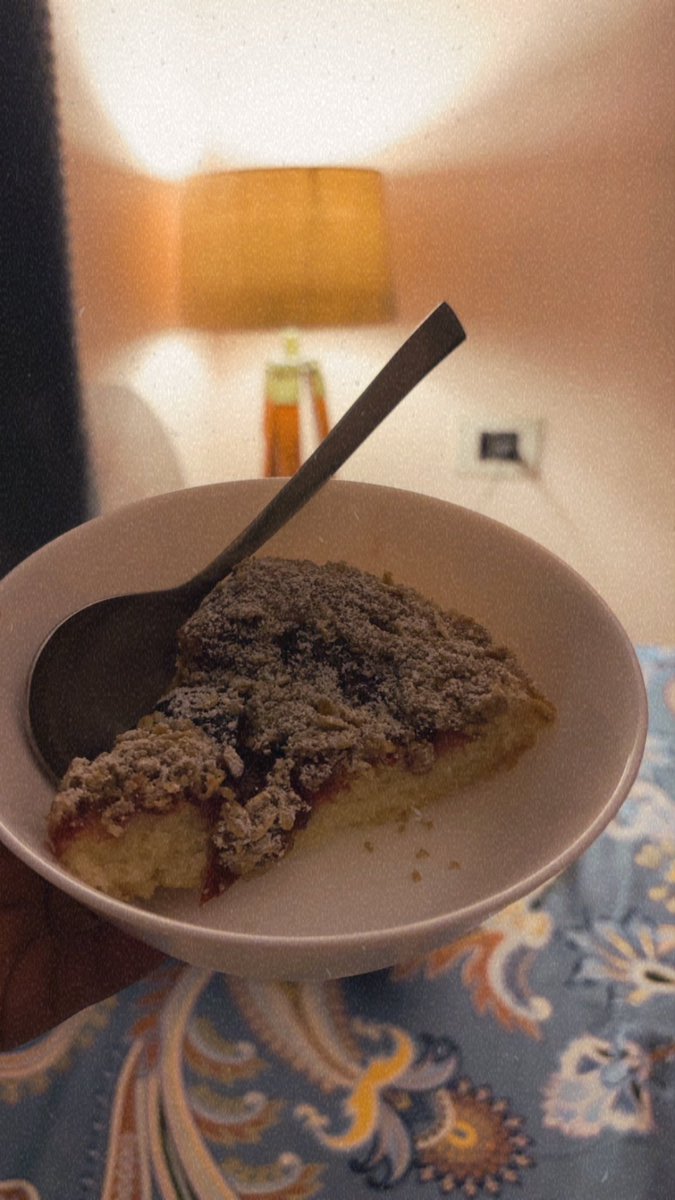 pewpewtoo's tweet photo. Today I baked #plumcake https://t.co/H2VaDQ1Op4