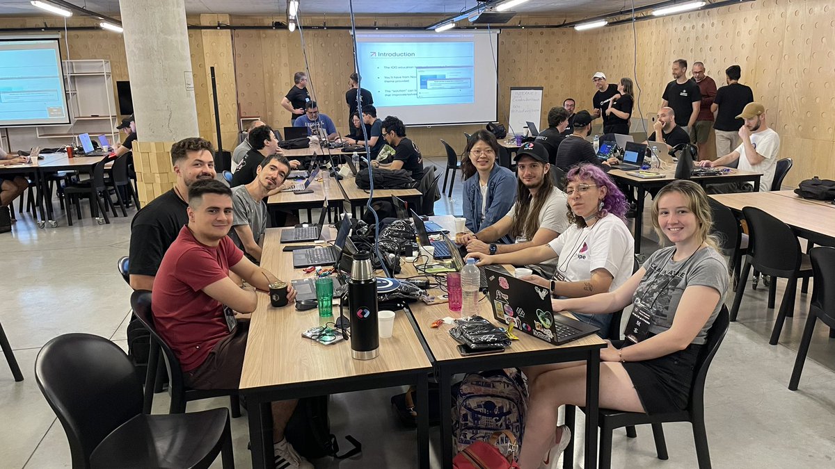 FedeWeill's tweet image. The @txpipe_tools team is pushing their limits and burning brainpower at the hackathon during #CardanoTechWeek! 🔥
Great event so far!