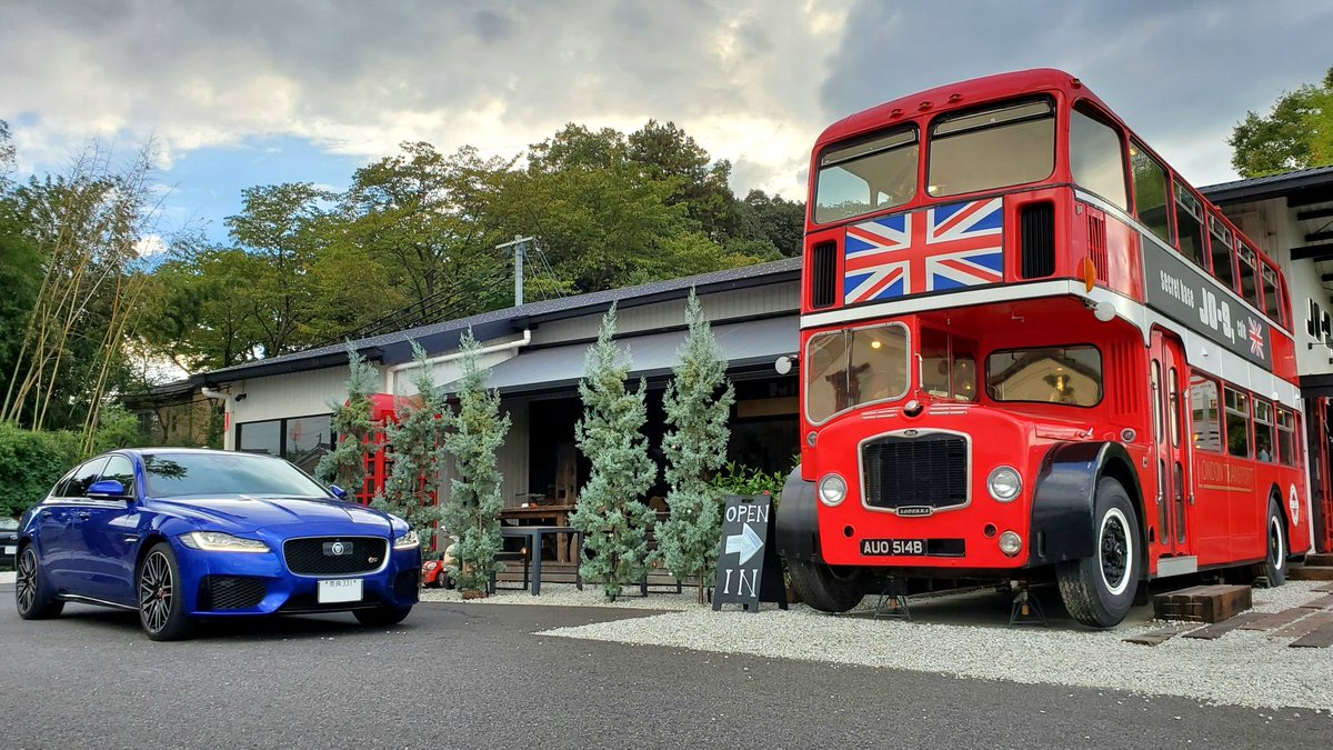 ril_pso2_ship7's tweet image. #これを見た人は赤と青の入った画像を貼れ 
#Jaguar  #XF 
どこかしらに赤と青は共存していますな