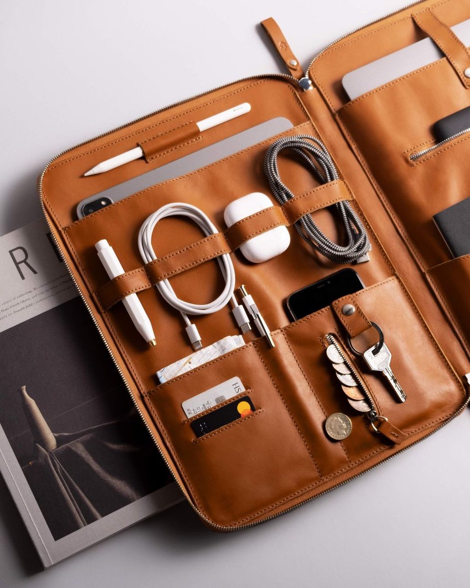 harberlondon's tweet photo. Nomad Organiser for iPad Pro 13" & MacBook Pro 13" / 14” | Harber London
Our iconic organiser for your tech. Get yours now, it's on sale for Black Friday. Add other of our products and get 30% on your entire order.
#harberlondon #harber https://t.co/DDRp90x9Nv