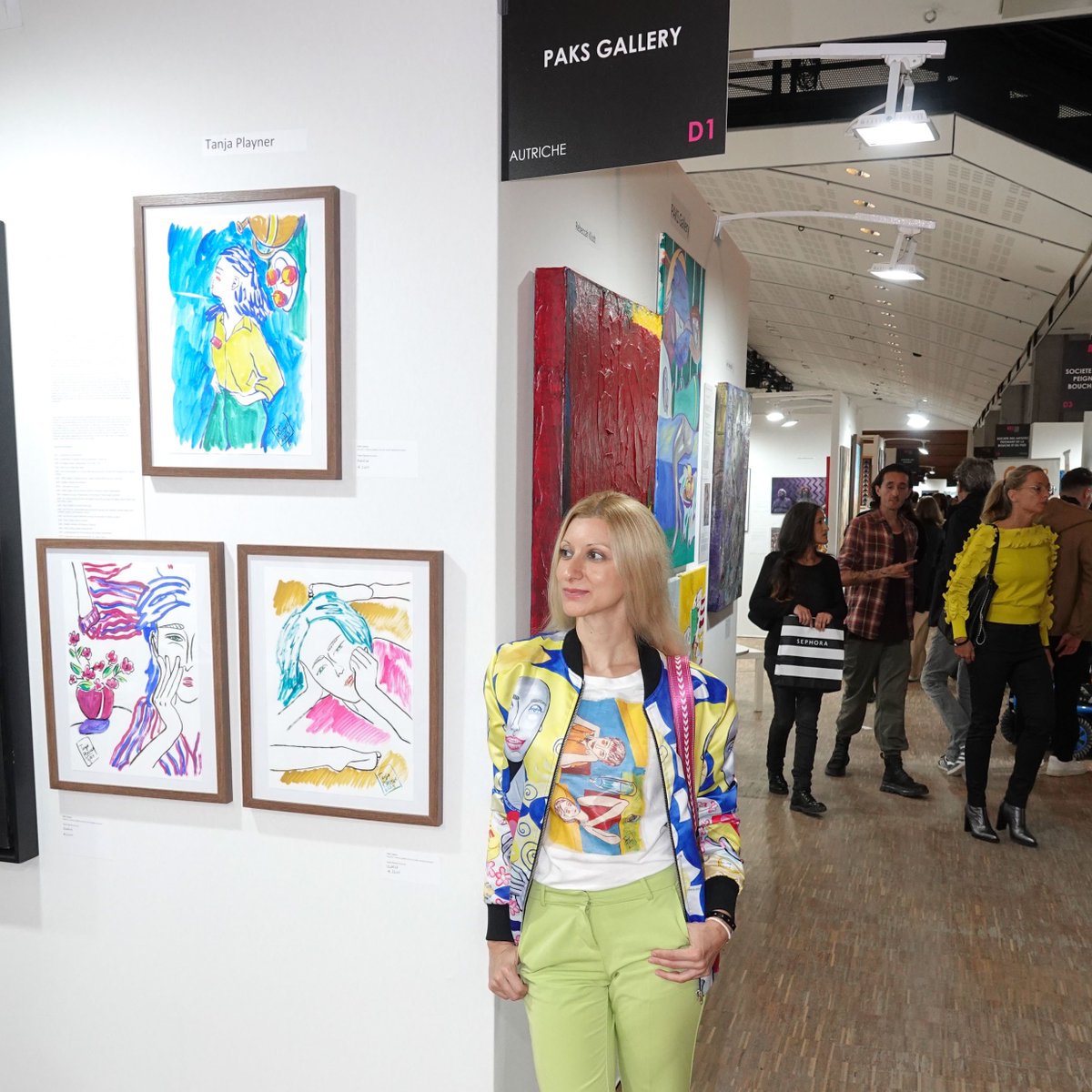 Artworks by Tanja Playner were exhibitied at the Art Fair in the Carrousel du Loluvre Paris with the PAKS Gallery during the Art Basel time.

#tanjaplayner #paksgallery #contemporaryart #artists #artbasel #parisartbasel #louvre #paris
