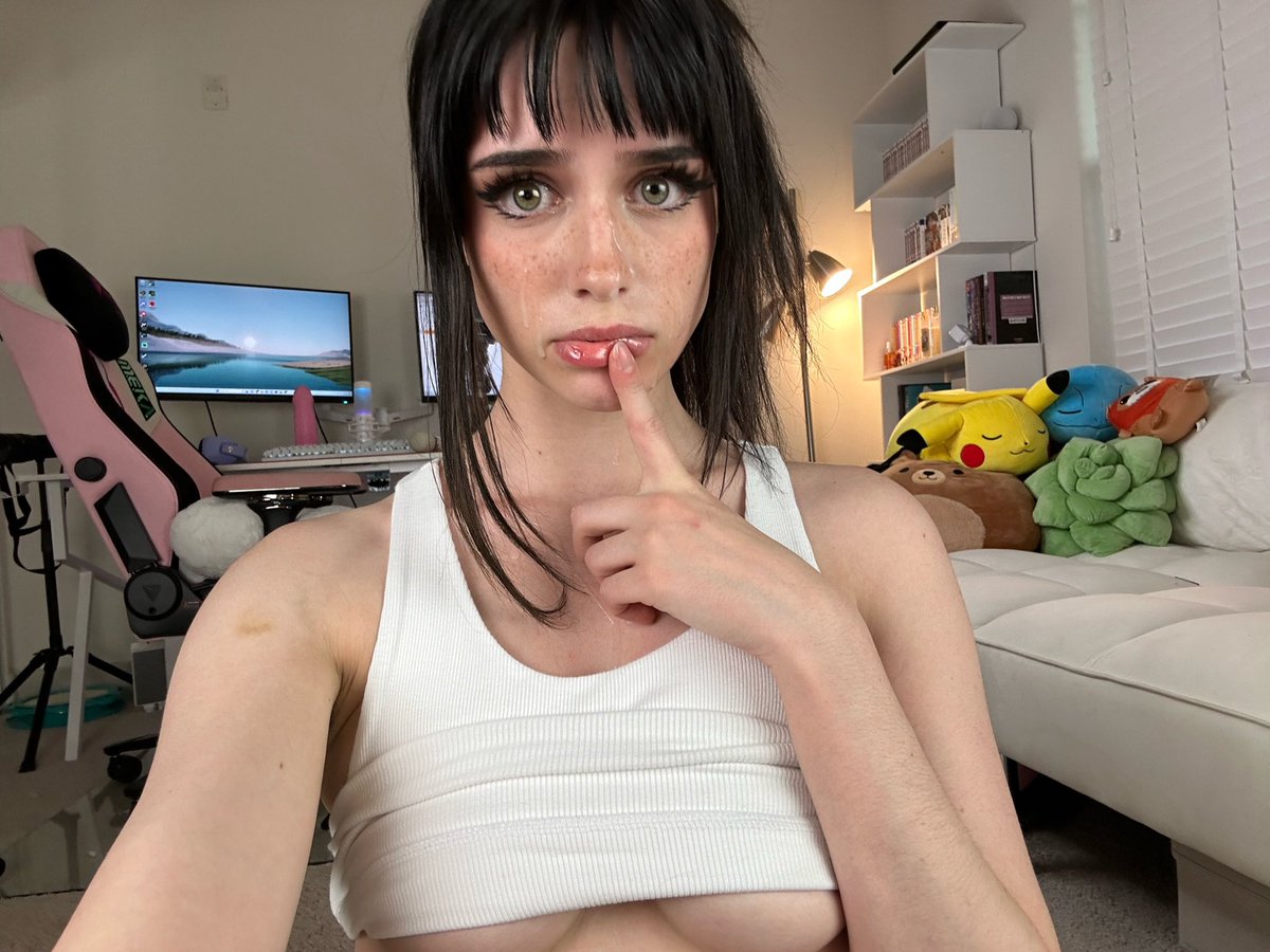 F*CK IT sending the topless version to everyone who says ‘gm’ ☀️ https://t.co/KUlogkyCn7