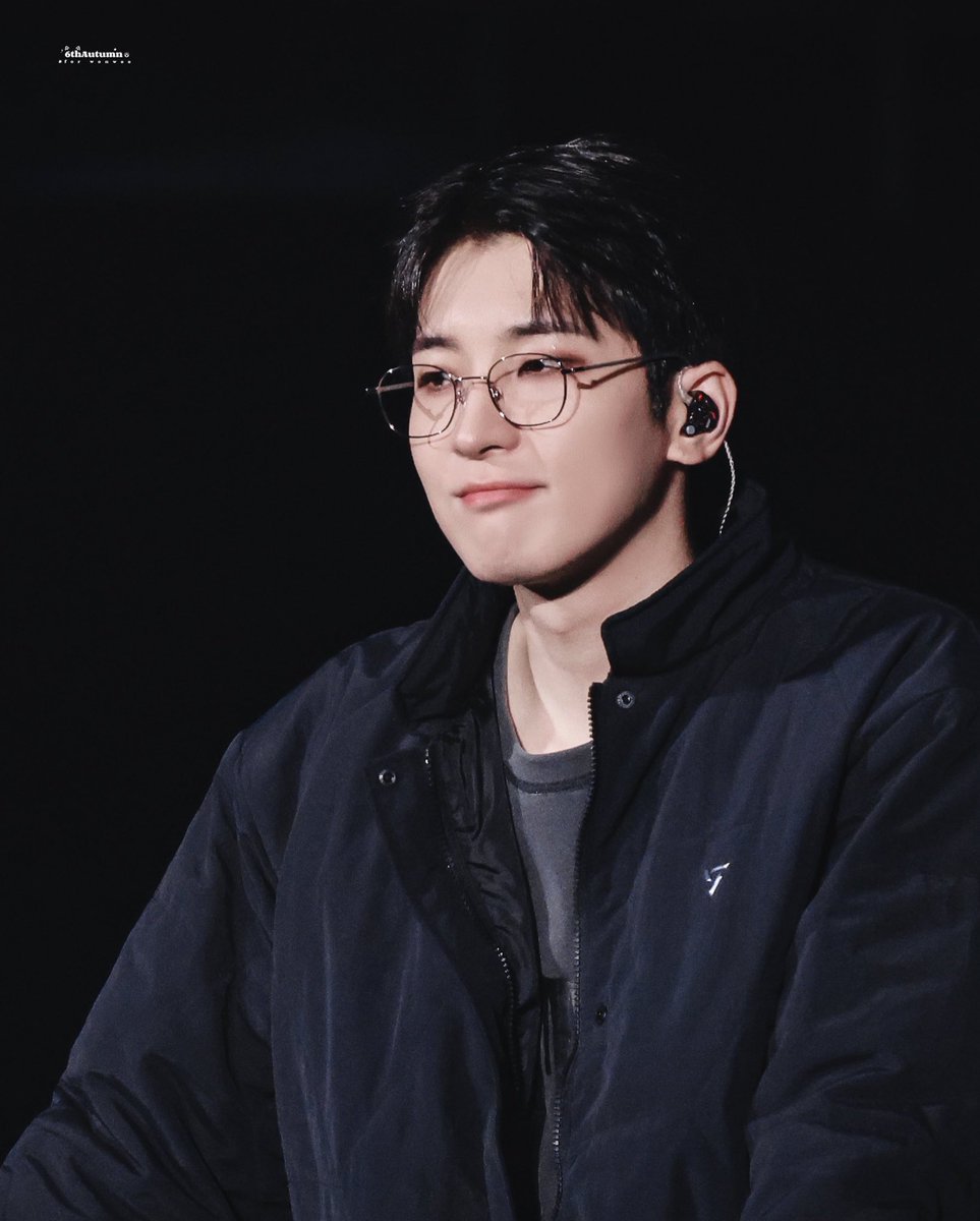 sometimes “my baby” is a 28 year old man 😔🤏🏻