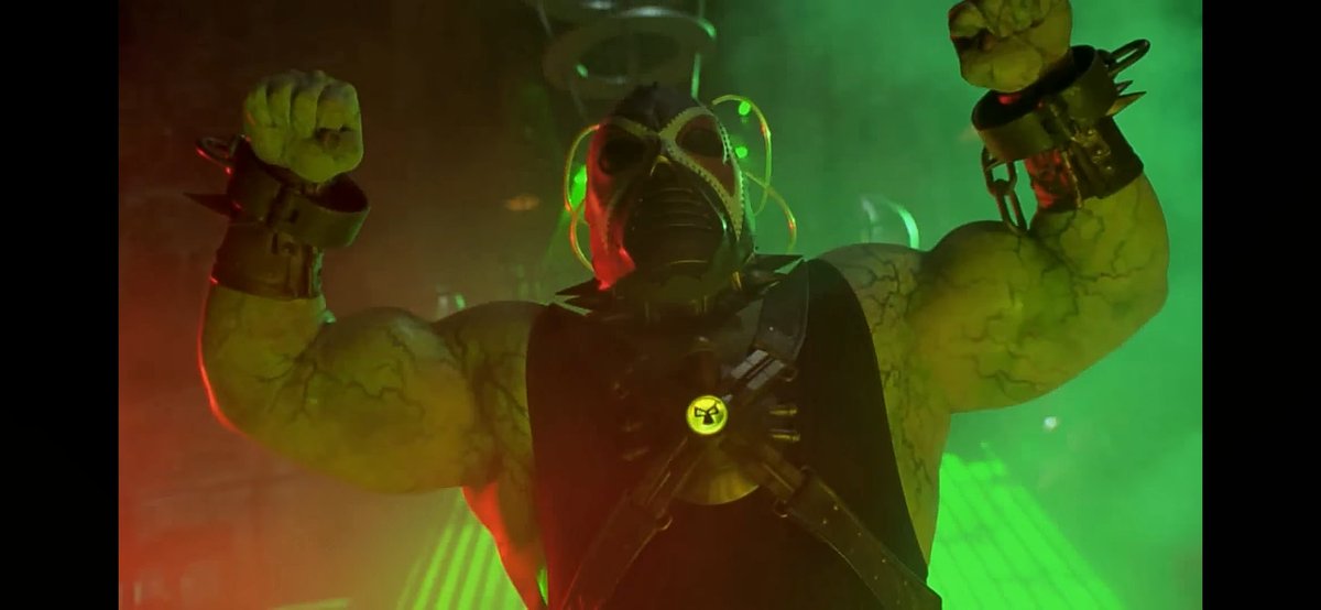 Turbo! Sure for me and daddy 🔥💪💪🔥 #muscle #mask #bane