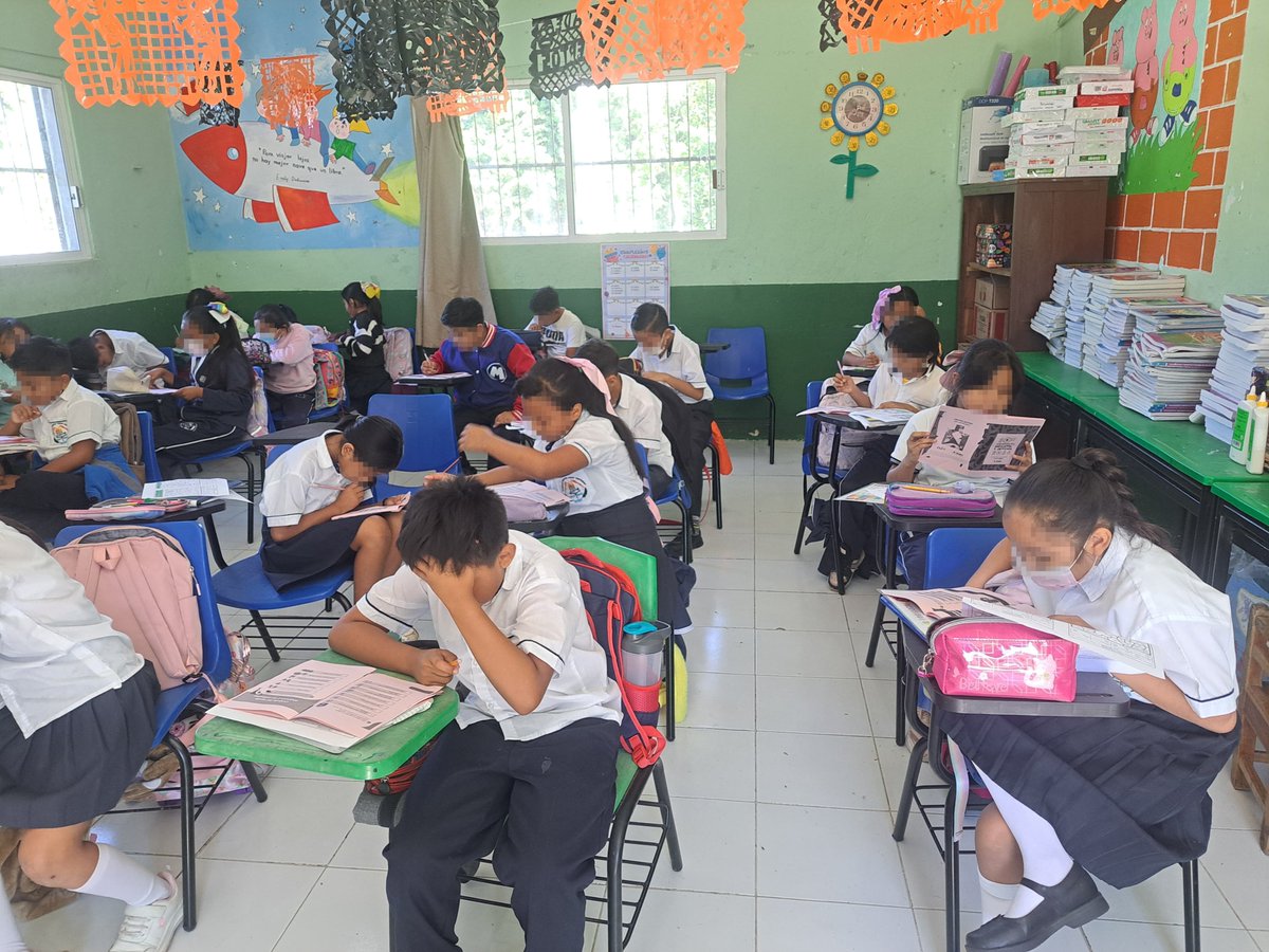 INEYucatan's tweet photo. 🚀¡Tú eres la pieza más importante!
La #02juntadistritalejecutiva del INE #Yucatán #progresoyucatan 🙋‍♀️🙋agradece al alumnado de la Secundaria Técnica No. 7 "Tiburcio Mena" por su entusiasta participación en la 10a #ConsultaInfantilyJuvenil2024.
 Ingresa a: https://t.co/FGIUJxeUQ2 https://t.co/PIOvhijiWy