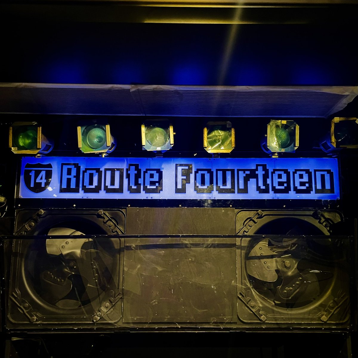 jun_tomioka's tweet photo. ｛本八幡でした。

「d fes return vol.1」
於：LIVE HOUSE 本八幡 Route Fourteen
【出演】chameleon liqueur／プロミネンス／ポルカチョットスティングレイ／Clair〜de〜Lune／フタリエ／80／大正キリン https://t.co/BPxyd2fjYk