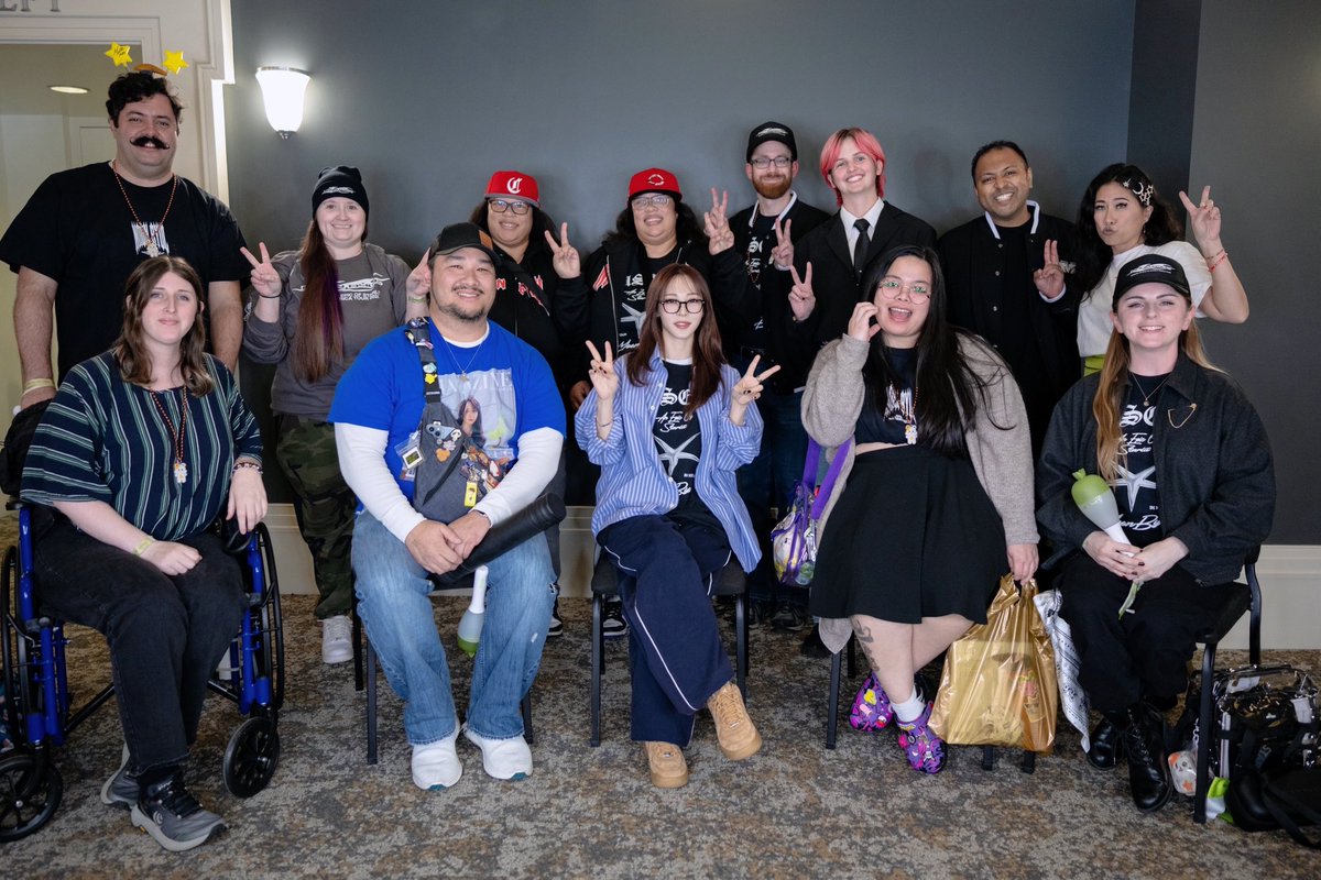 Sharing this moment with these amazing #Moomoo means so much. The bond we’ve built is truly special, being pictured alongside them with #Moonbyul is an honor. Grateful for this memory #MoonByul_Charlotte #moonbyul_1st_world_tour #MAMAMOO #MoonByul1stWorldTour #Starlit_of_Muse