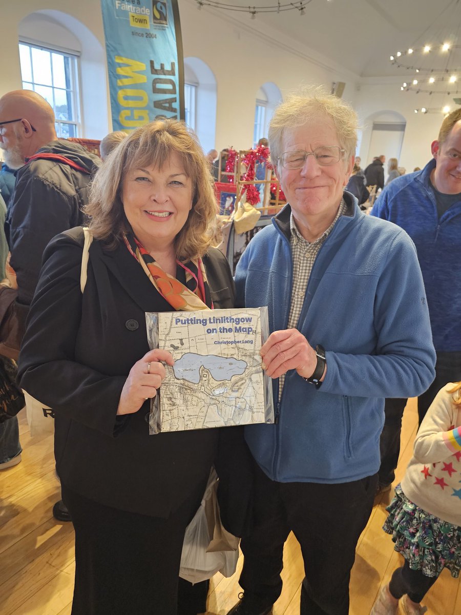 LinlithgowCivic's tweet image. When your local MSP @FionaHyslop recommends your new book #VeryDemure