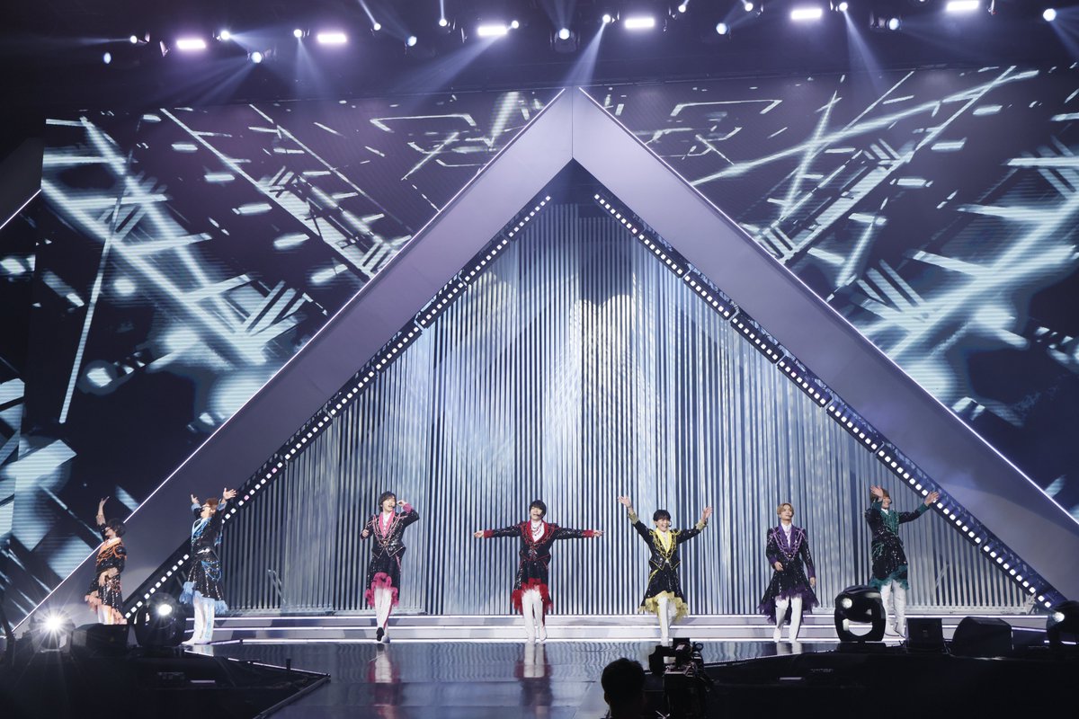 RAKUZINE's tweet photo. ✨LIVE REPORT✨
浪花男子 亞洲巡演首站降臨台北小巨蛋，在星空下與夢想共舞

記事全文 https://t.co/LTpsySsKF1

@728_Storm 
#なにわ男子 #浪花男子 https://t.co/GqZeoYNAte
