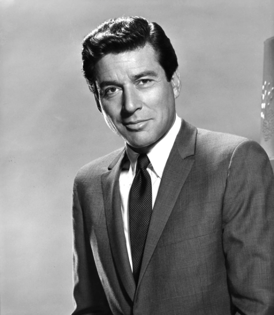 jonathancyfer's tweet photo. Rex Reason b 1928 was in This Island Earth (1955) Robert Guillaume b 1927 was in The Meteor Man (1993) Richard Crenna b 1926 was in telefilm A Fire In The Sky (1978) Efrem Zimbalist Jr b 1918 voiced Alfred in #BatmanTAS #SciFi #birthdays #SciFiSat #popcuture #sciencefiction https://t.co/fMiZUTobxR