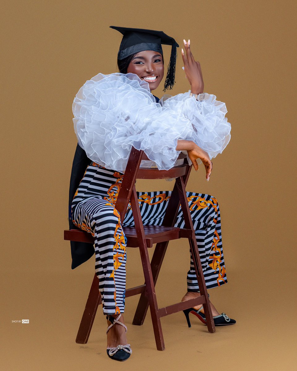 Funmi-Ola tweet media