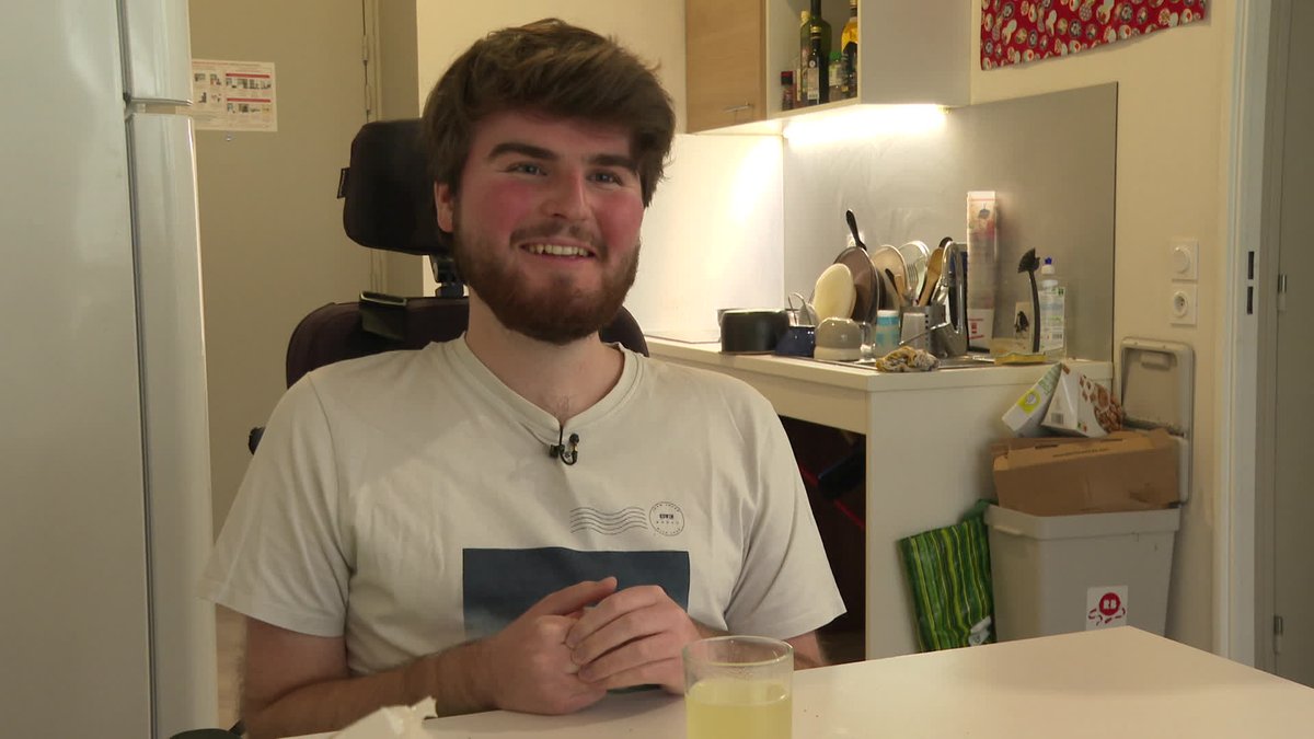 F3Rhone_Alpes's tweet image. #Telethon2024 #Témoignage "J'ai 23 ans et sans le Téléthon, je ne serais pas là", Nicolas, atteint de la myopathie de Duchenne 

france3-regions.francetvinfo.fr/auvergne-rhone…