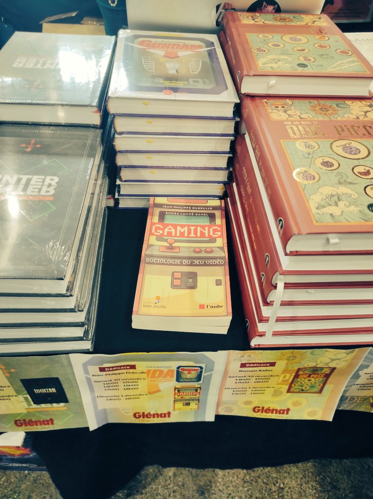 En place pour dédicacer Gaming, sociologie du jeu vidéo (et Le Phénomène Gundam !) à #JapanTouch à Lyon, sur le stand de la librairie #Glénat 🫡

<a href="/EditionsdelAube/">Éditions de l'Aube</a>
<a href="/j_jaures/">Fondation Jean-Jaurès</a>