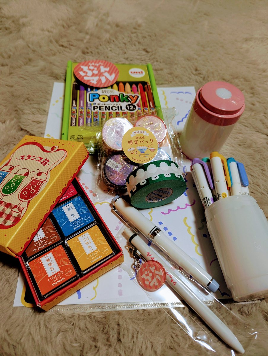 文具館タキザワ長岡さんの、ぶんマルでの購入品たち
メーカーの方とお話したり、お試しやワークショップ楽しかった〜
忘年筆もお迎えし、大満足のイベントでした
#文具館タキザワ　#ぶんマル