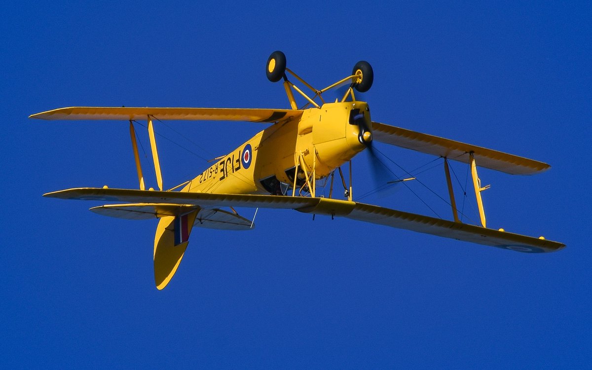 Tiger Moth at a jaunty angle over her home at yarmouth Heliport 🙂 An aerobatic manoeuvre included in every flight, if desired 🙂
Buy here:  tinyurl.com/4m4ccbv2
#Norfolk #flight #experiences