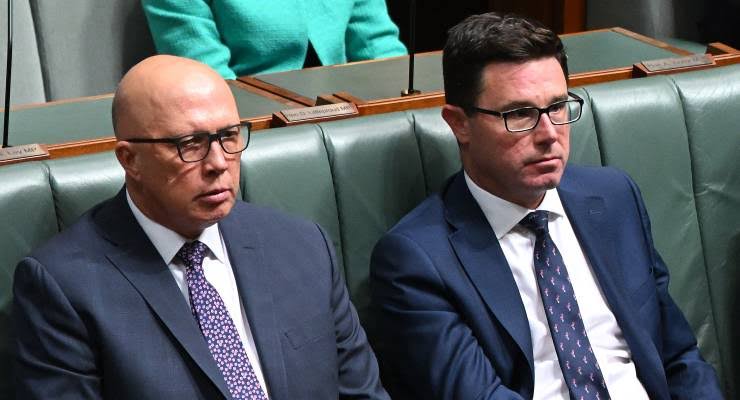 Qldaah's tweet photo. I need you all to listen to me now. These two are going in. It's going to be worse than under Tony Abbott or Scott Morrison. These two are the political descendants of Joh Bjelke-Petersen. Unless you are a Queenslander you have no idea what's coming. #auspol https://t.co/IsuAMRRoZw