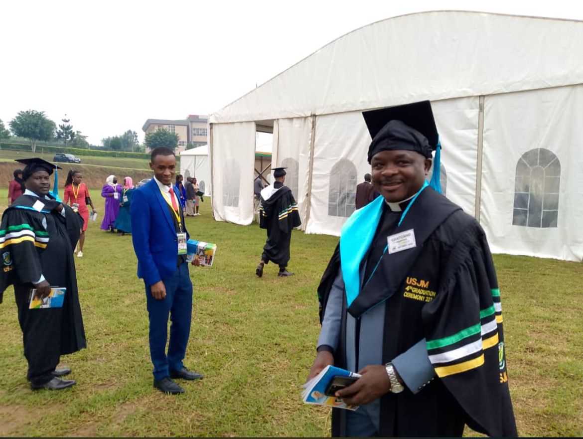 eyit_ug's tweet photo. Congratulations to some of the students graduating at the 4th graduation ceremony of @USJM_Official, especially Fortunate and Job who have been part of our programs such as #DIIP and Fr. Fidelis, the Deputy Director of Radio Maria Mbarara, @EYIT_TV's media partner. https://t.co/ccnGizNFf4