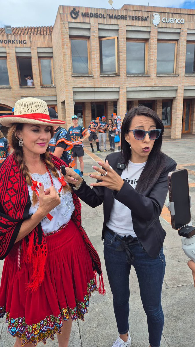 KineticHeidi's tweet image. More of the Flag parade at the AR World Championship Ecuador!  #arwc2024 #imptek #arworldseries #adventureracing @ARWorldSeries @Imptek_Ecuador