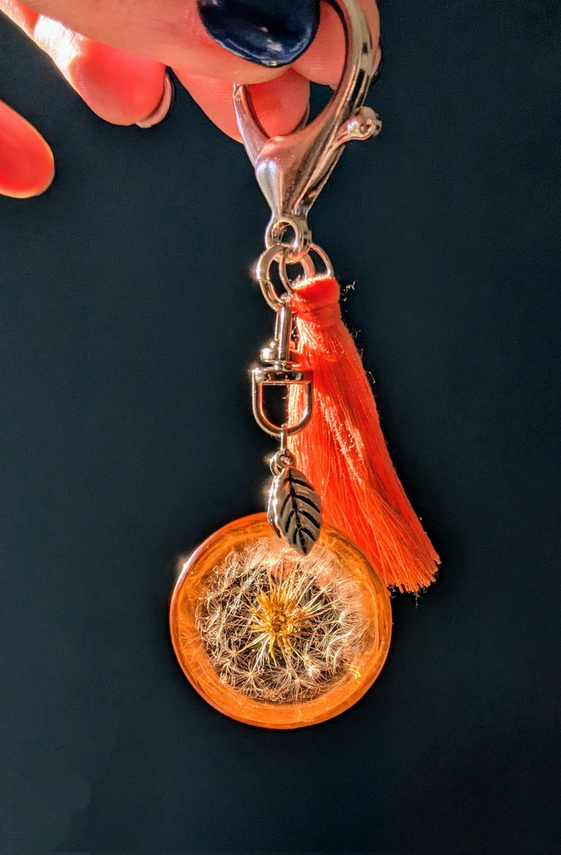 Réalisé en souvenir d'un ami dont la couleur signature était le orange