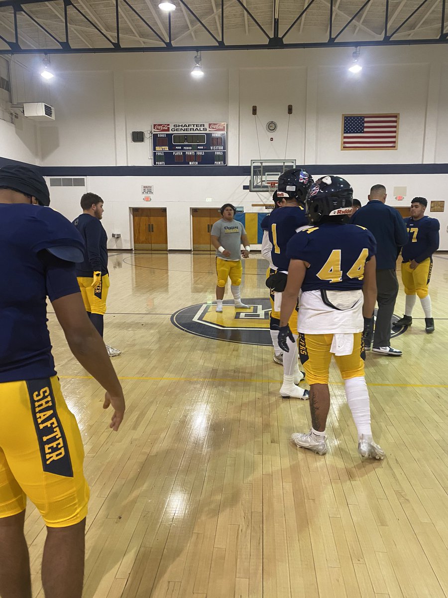 Coach_KMainoJr's tweet image. God is ALWAYS great! Tip of the cap to coalinga. Gonna miss some these young men. #GeneralsLead #ShafterSurfCo 🏄‍♂️ #SurfOrDie