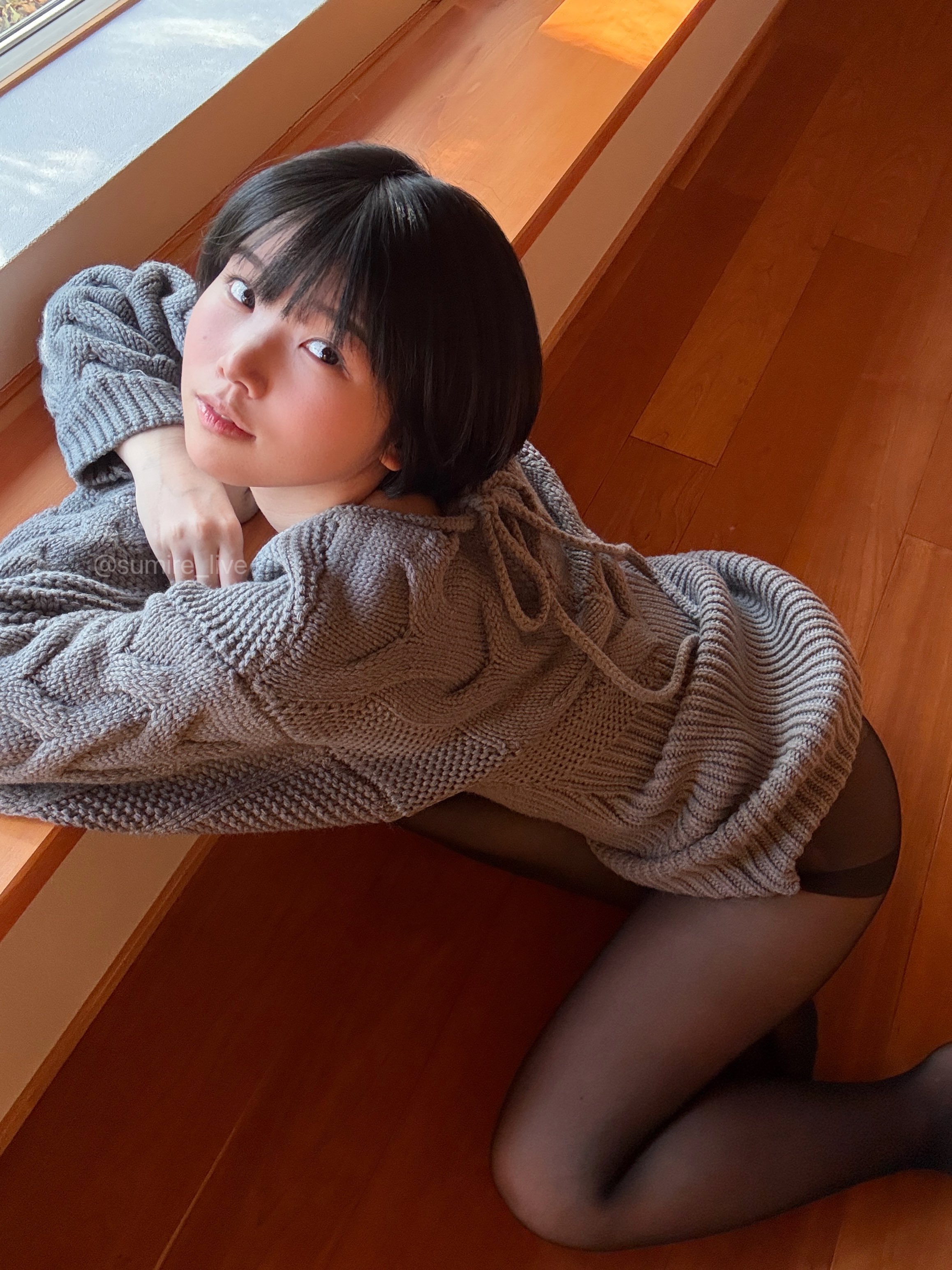 チェックアウトまでまだ時間あるけど…する？｜すみれchさん（@sumire_live）