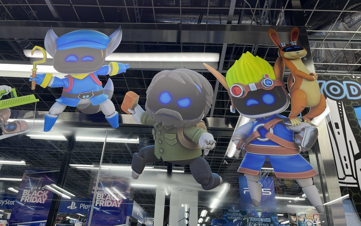 Genki_JPN's tweet image. Astro Bot VIP Bots in Akihabara! #AstroBot