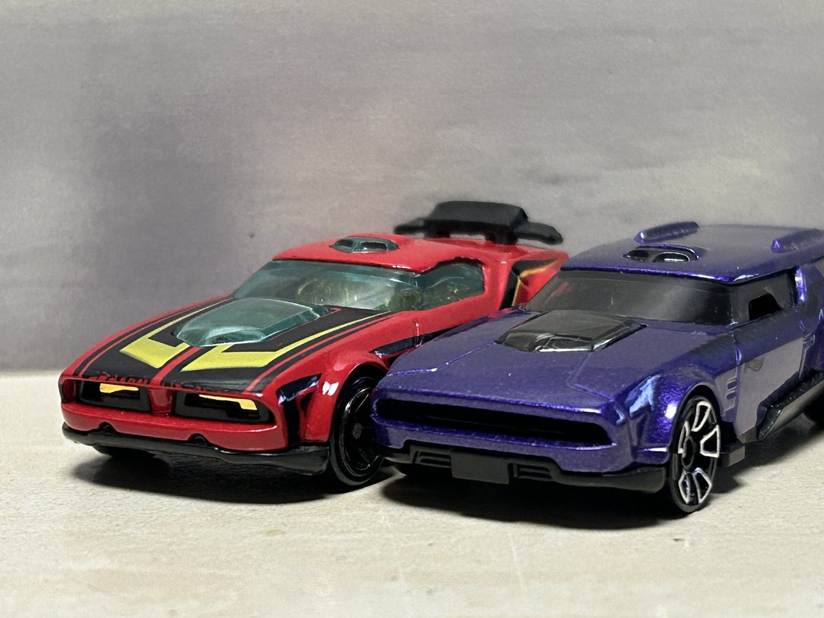 porschegmbh's tweet photo. #ホットウィール #HotWheels #DRIFTNBREAK #FASTFISH
系譜であるこの2台、確かにディテールに共通点ありますねー👍ようやく揃いました https://t.co/h9BNukoeOv