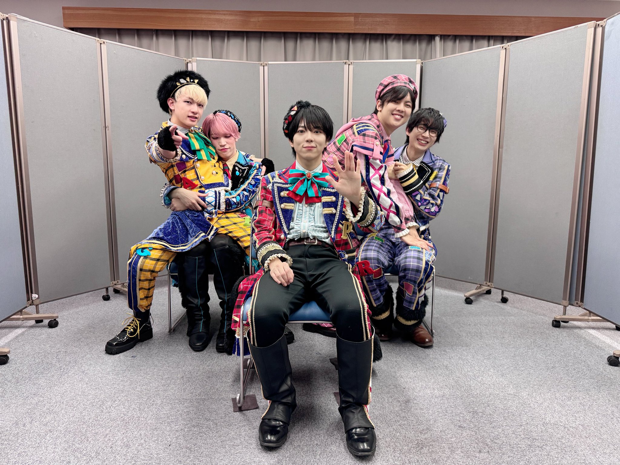 NEWS - NEWS WORLDISTA パンフ&グッズ 撮影 公式 写真 65枚フル GdoItLzWUAAhxyM.jpg:large