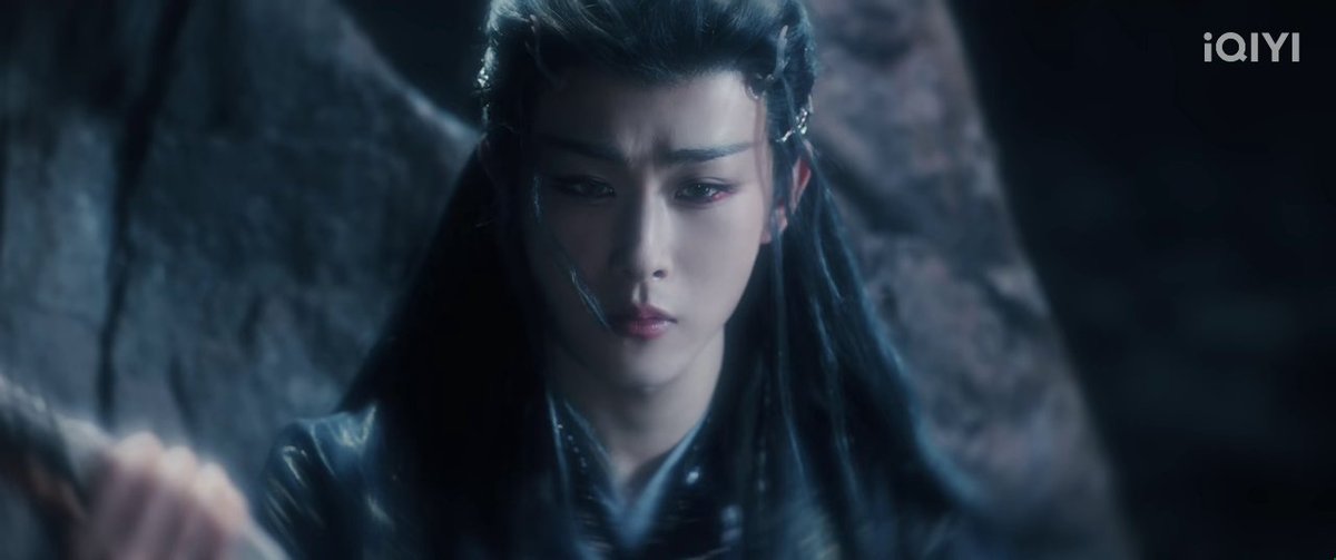 กงหยวนจื่อ = กับคนอื่นเท้าเถียง พอพี่ขึ้นเสียงน้ำตาร่วงผล็อย 

จั๋วอี้เฉิน = อ่อนโยนกับคนทั้งใต้หล้า งอนขิงข่ากับลิงเฒ่าคนเดียว 

ปิงอี๋ = ก็บอกว่าแทงไม่ลง อิ้งหลงอย่ามาบังคับดิ๊