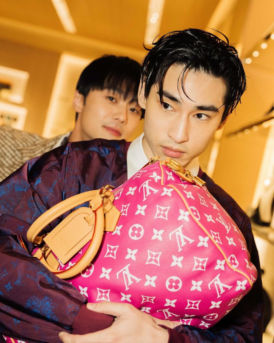 knchn101's tweet photo. Zhang Kuan Chen, the man you are😍 https://t.co/VT7RxjMNQs