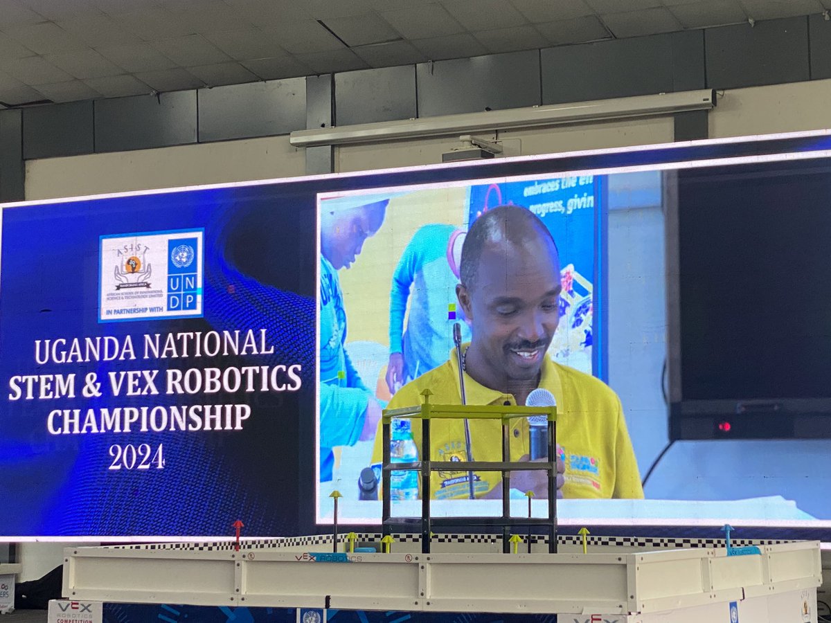 Ibu_Kays's tweet image. .@RugyendoQuotes: We started @YoungEngneersUG 8 years ago. At the time of starting, many people didn't think this was important. I had to appeal to friends to give me their kids to use as guinea pigs.
#RoboticsUG2024
#VexRobotics
#YoungEngineers