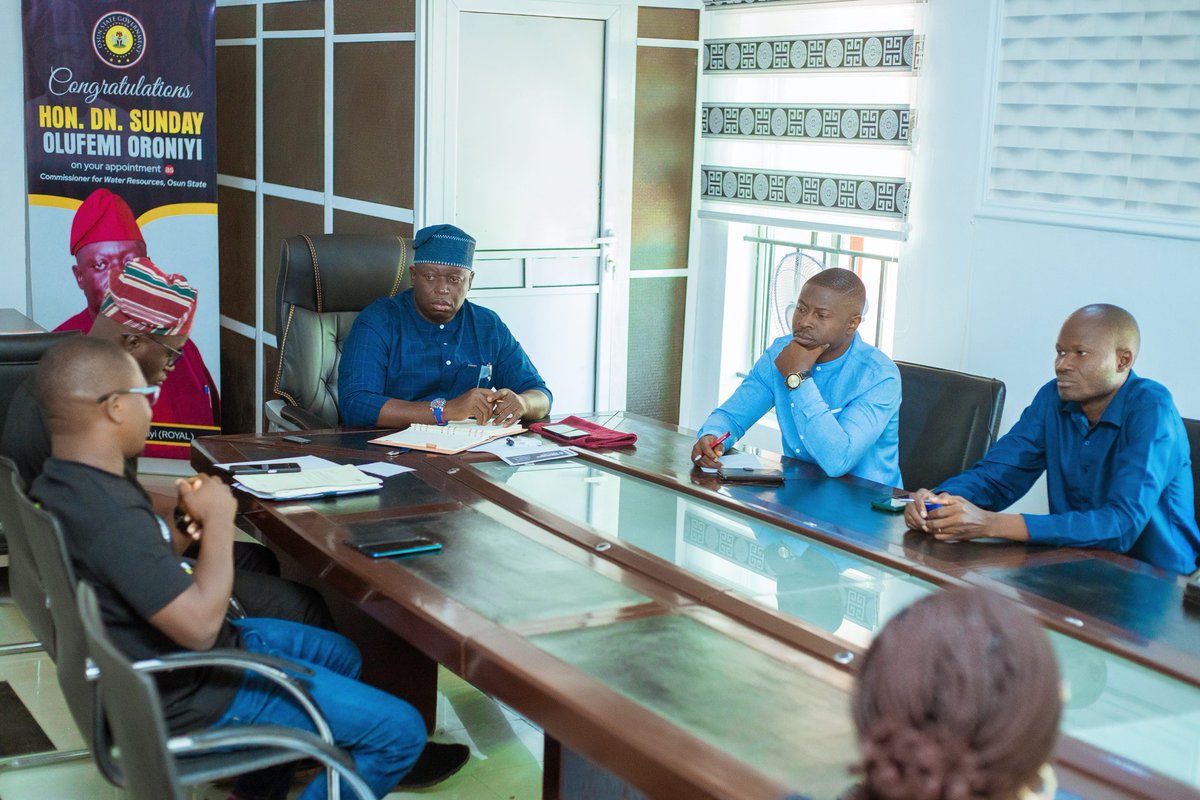 Toniadejuwon's tweet image. We must all learn to ask questions, or we get buried in public debt. We must be willing to engage the authorities if we desire a society that works.

$106m Ilesa Water Project; 7years after flag-off, no water.

#AskQuestions
#IlesaWaterProject
#ProjectTrust