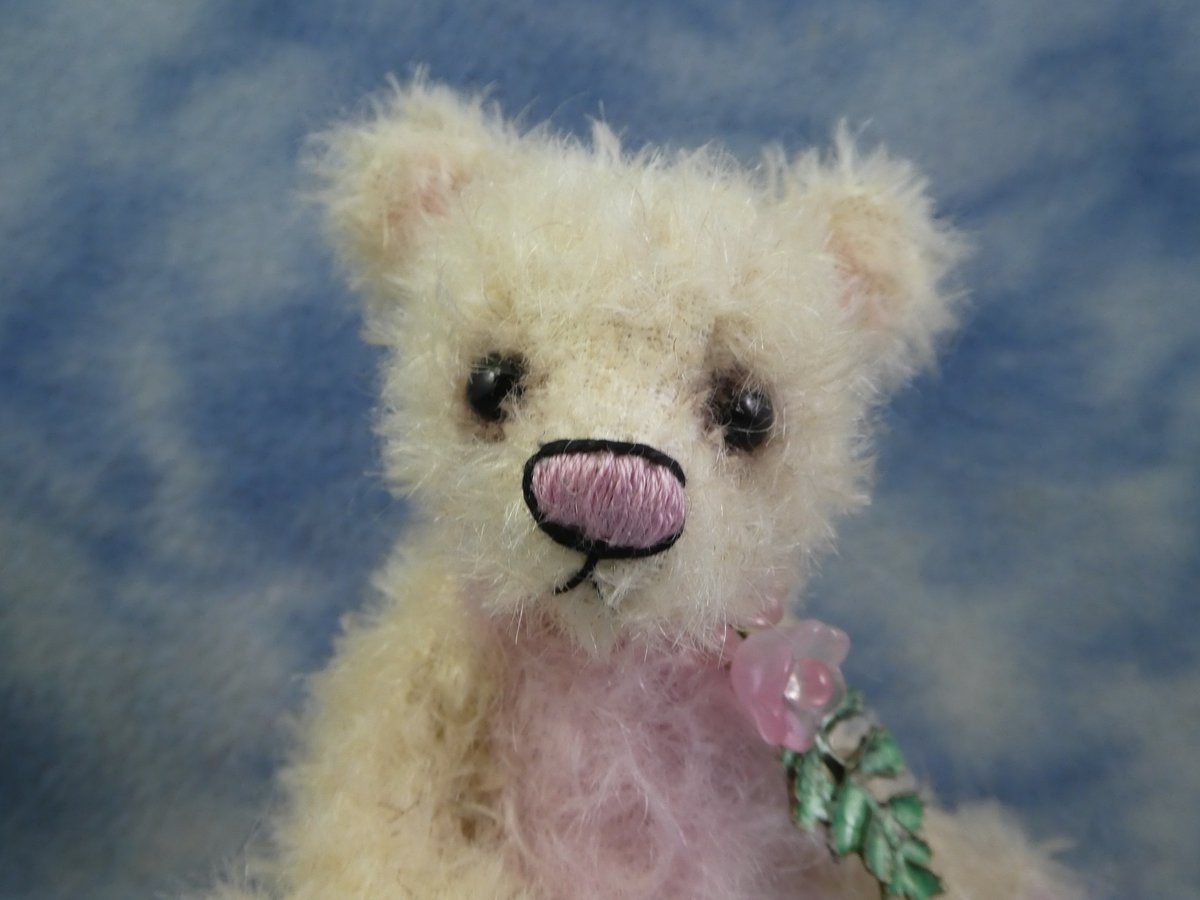 #BlackFriday Sale continues in the #BramberBears shop until Tuesday!! Please support small businesses this Christmas 🙏🎄🎁 bramberbears.etsy.com