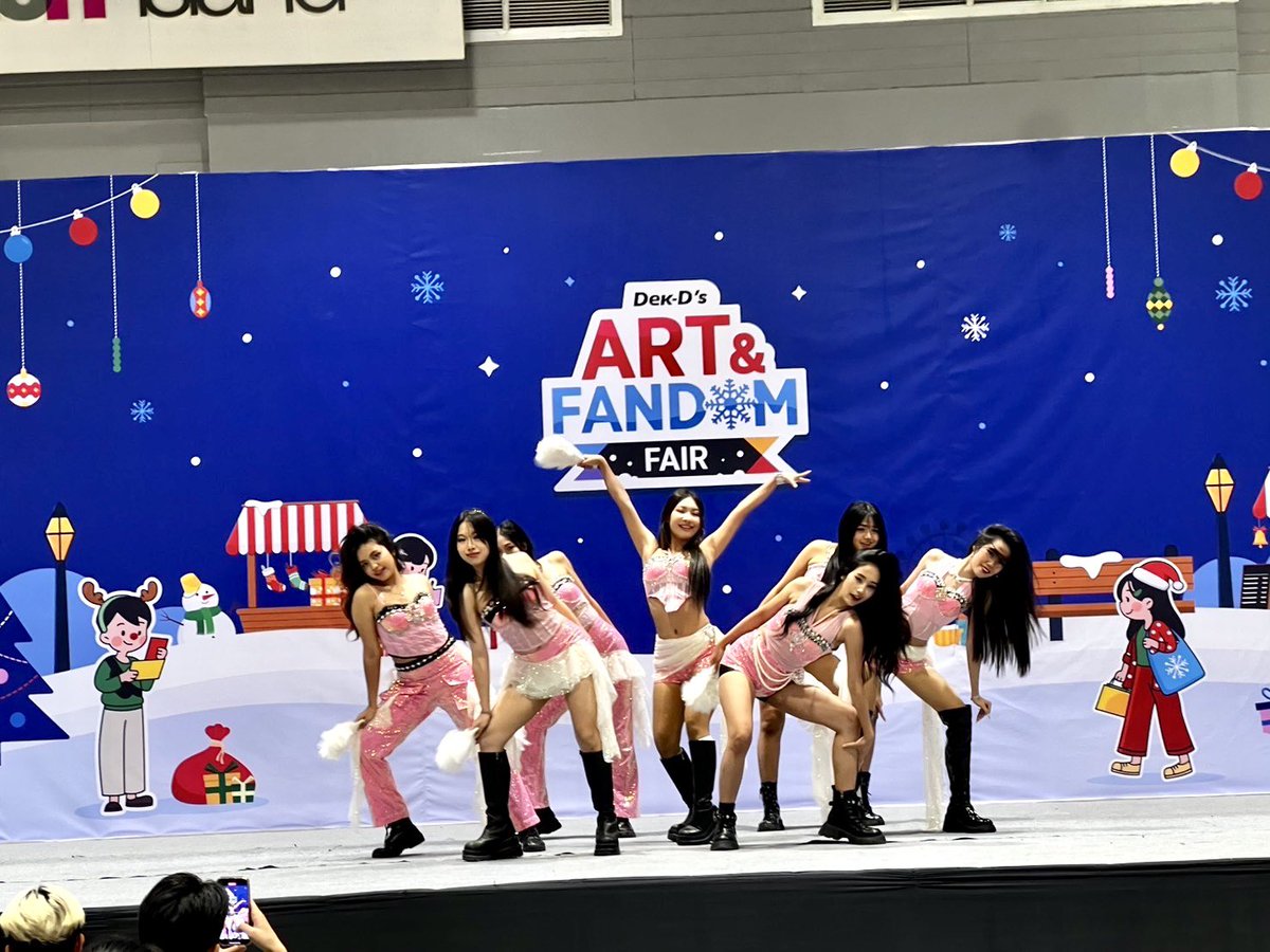 Dek-D's Art & Fandom Fair tweet media