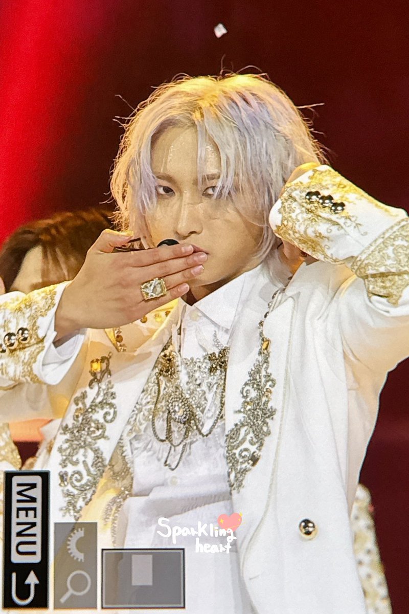 241130

#에이티즈 #ATEEZ #성화 #SEONGHWA