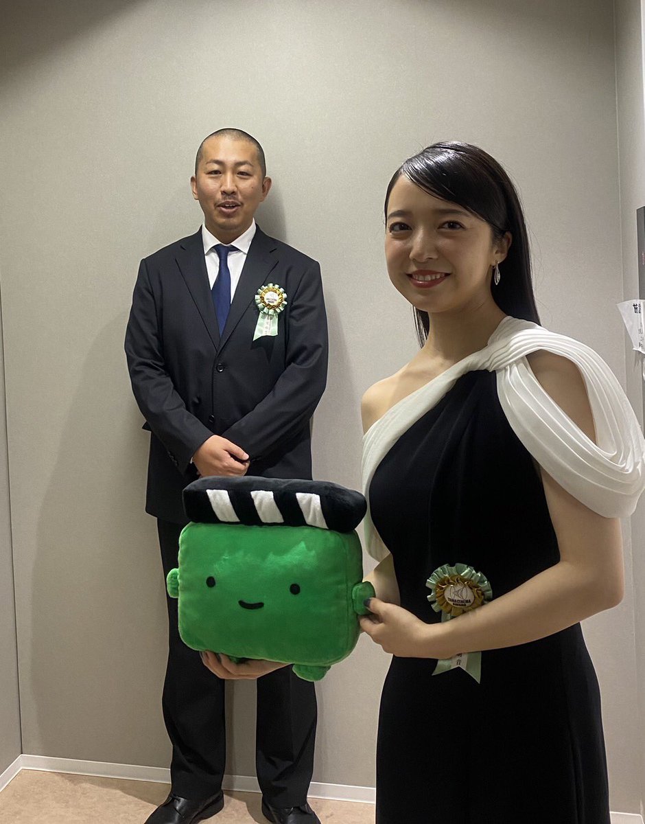 yoakenosubete's tweet photo. ✶˚‧ ⊹ 映画『#夜明けのすべて』
第16回TAMA映画賞授賞式⋆☽:ﾟ

𝟑部門受賞!!

🏆最優秀作品賞
 #三宅唱監督 及びスタッフ・キャスト一同

🏆最優秀女優賞
 #上白石萌音 さん  

🏆最優秀新進男優賞 
#松村北斗 さん  

改めて本当におめでとうございます⿻⊹  

また、本作を応援してくださったすべての方々に御礼申し上げます..🚲