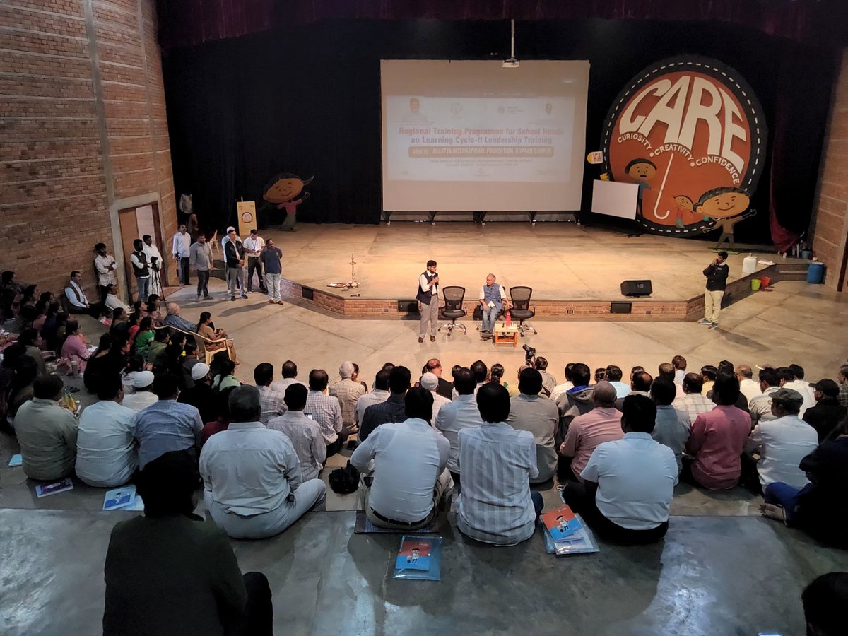 pd_kada's tweet photo. Sri Vikas Marmat,IAS,PD of KADA,Kuppam addressed 150 HM's at the valedictory of the weeklong School Leadership Program by AP School Education Dept.Held at Agastya International Foundation,it marked the 3rd Batch conclusion.Ramji Raghavan, Chairperson of Agastya,also attended. https://t.co/X4UV2Nd7w5