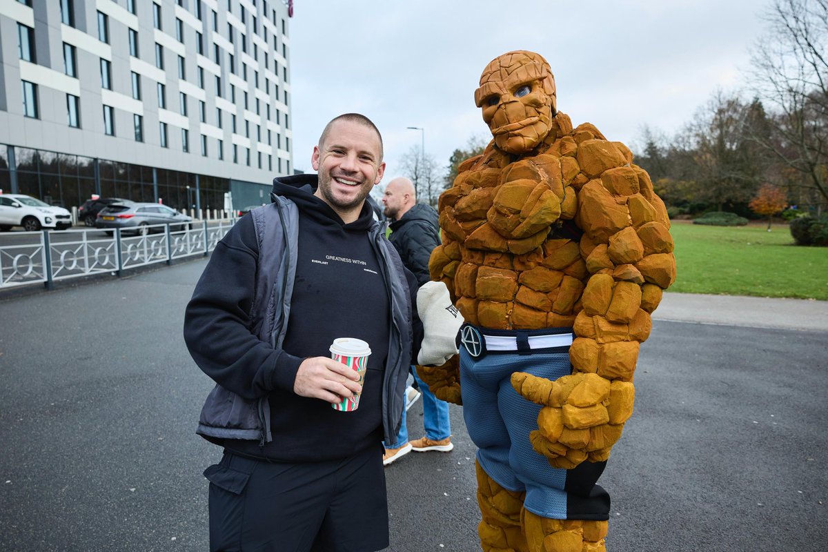 Great start to the day in Birmingham 🏃 

Thank you <a href="/conah_walker/">Conah ‘the wolf’ walker</a>, <a href="/Ishmaeldavis_/">Ishmael Davis</a>, <a href="/jack_catt93/">Jack Catterall</a> &amp; <a href="/Brandonboxing8/">Brandon Scott</a> for showing support 👊 

Now onto #EdwardsYafai at the <a href="/bppulseLIVE/">bp pulse LIVE</a> 🔥