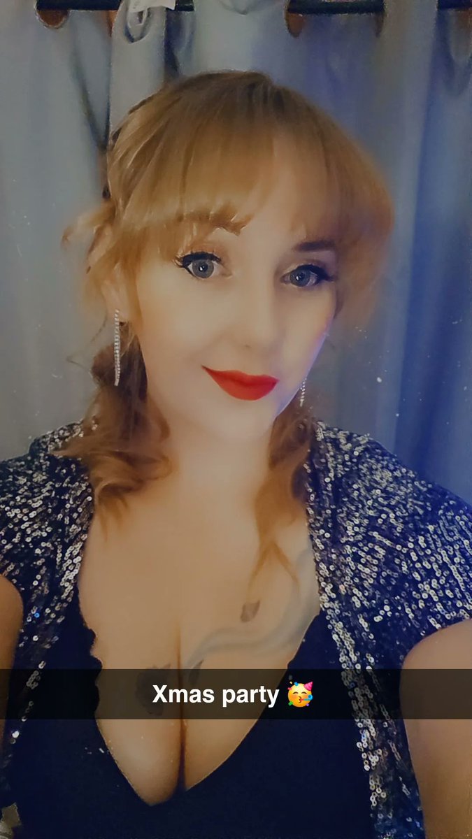 MotherOfChickens tweet media