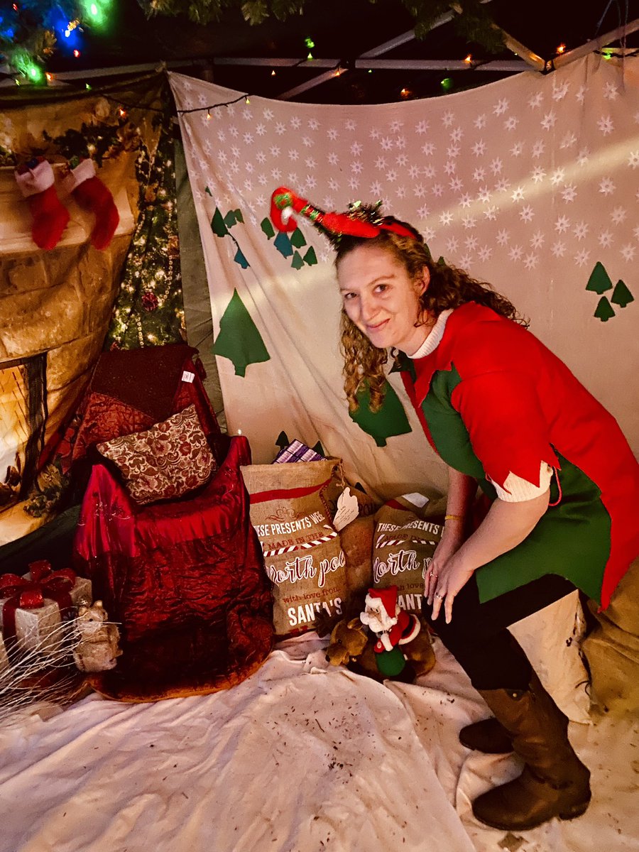 CourthouseJS's tweet image. The PTA Elves have been busy preparing the Christmas Fair. Come along between 12 and 3 for Christmas stalls, festive fare and fabulous games room!