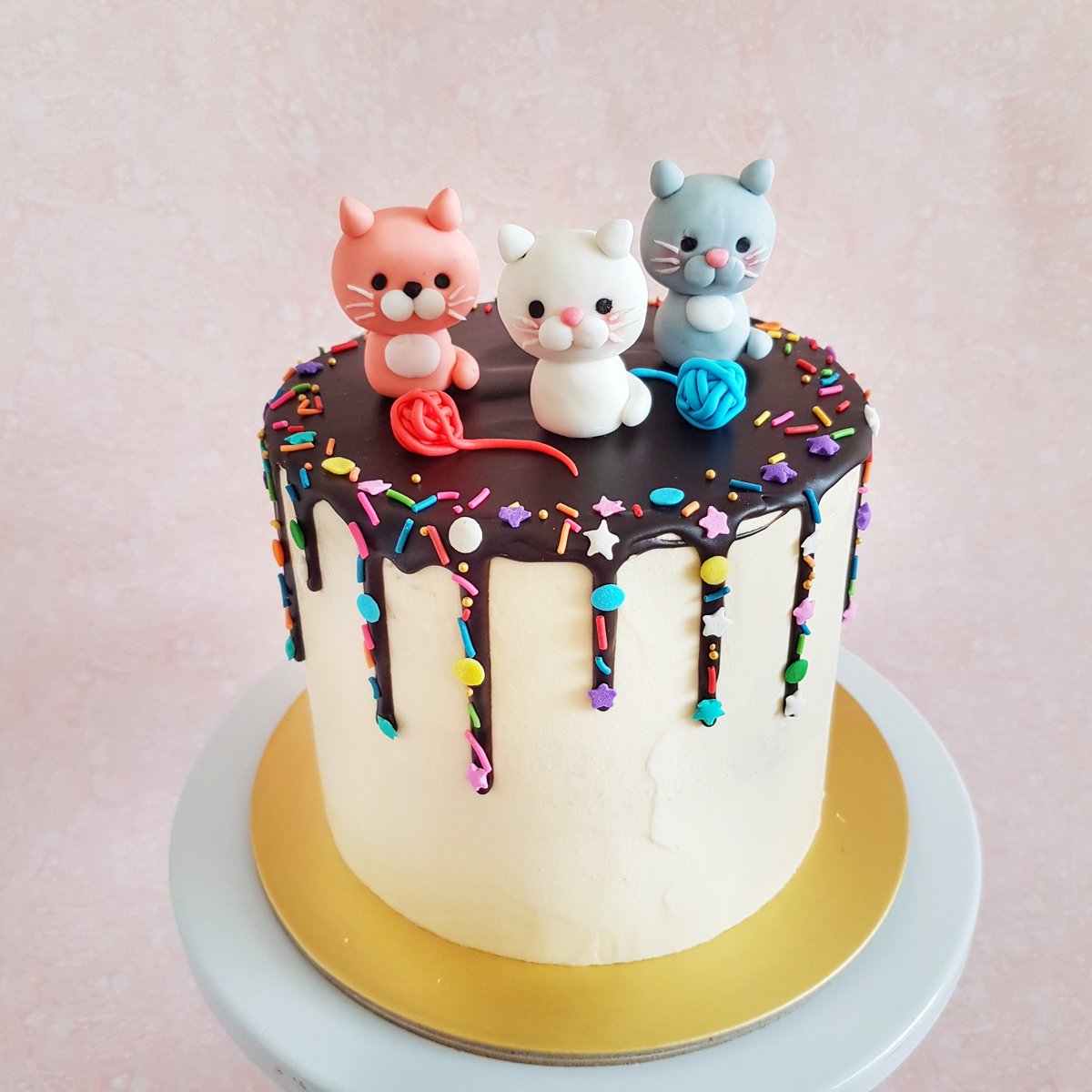 Luis García tweet media